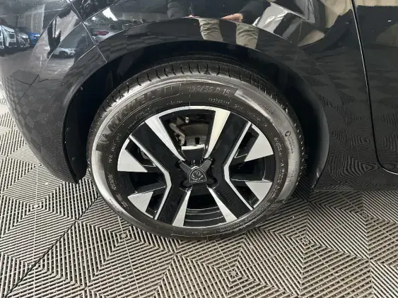 PEUGEOT 208 II - voiture d'occasion - Photo 24