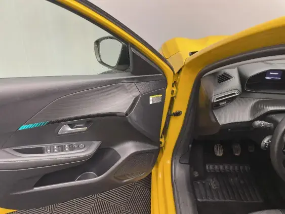 PEUGEOT 208 BUSINESS R II - voiture d'occasion - Photo 19