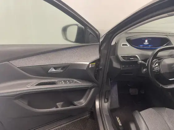 PEUGEOT 3008 II - voiture d'occasion - Photo 19