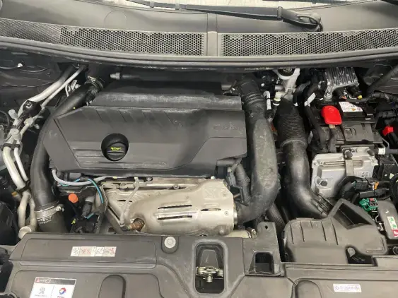 PEUGEOT 3008 II - voiture d'occasion - Photo 21