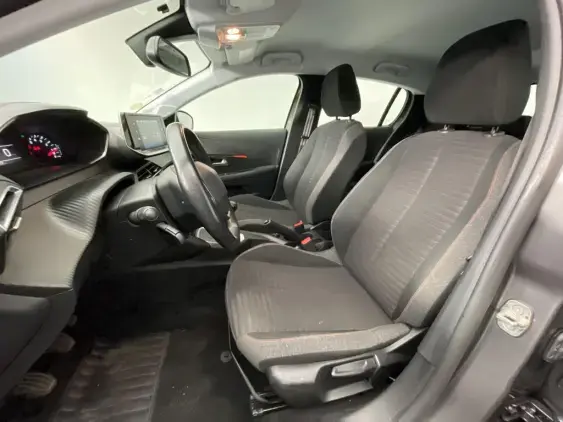 PEUGEOT 208 BUSINESS R II - voiture d'occasion - Photo 18