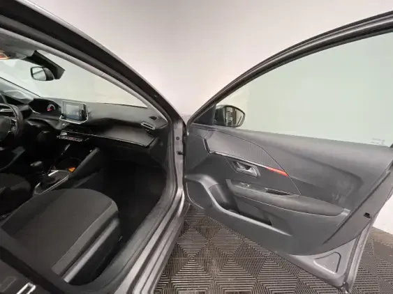 PEUGEOT 208 BUSINESS R II - voiture d'occasion - Photo 20