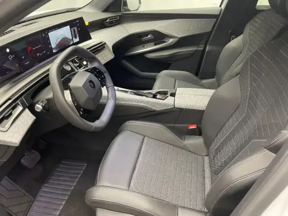 PEUGEOT 5008 III - voiture d'occasion - Photo 17