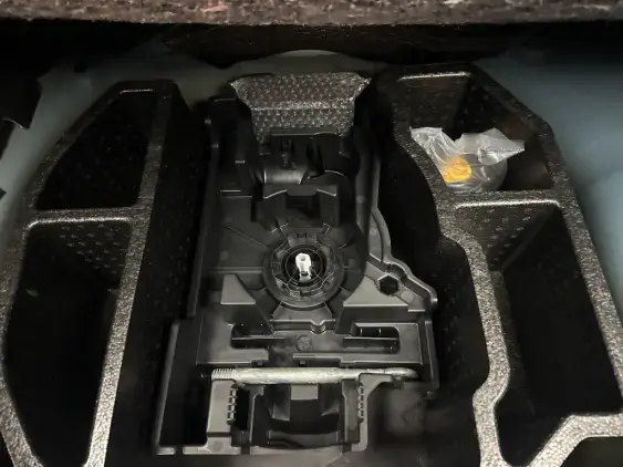 PEUGEOT 208 BUSINESS R II - voiture d'occasion - Photo 17