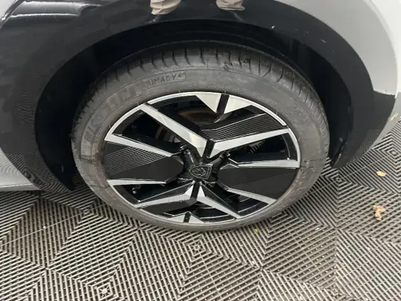 PEUGEOT 208 II - voiture d'occasion - Photo 22