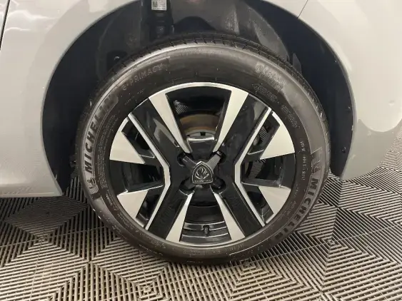 PEUGEOT 208 II - voiture d'occasion - Photo 24