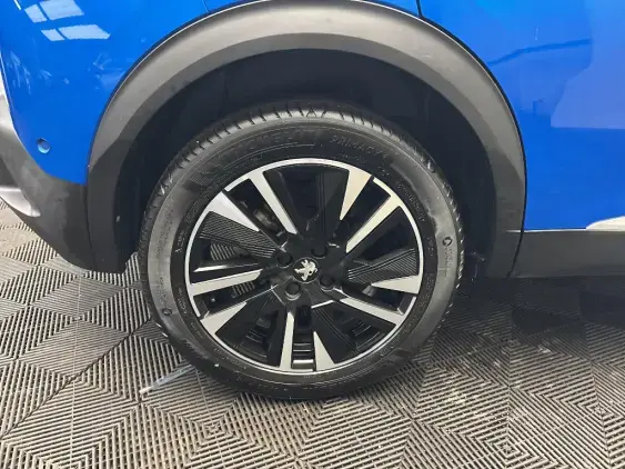 PEUGEOT 2008 II - voiture d'occasion - Photo 24