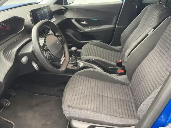 PEUGEOT 2008 II - voiture d'occasion - Photo 18