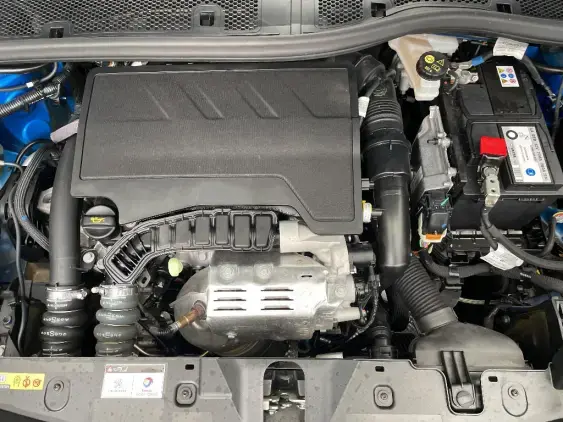 PEUGEOT 2008 II - voiture d'occasion - Photo 21