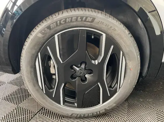 PEUGEOT 5008 ELECTRIQUE III - voiture d'occasion - Photo 25