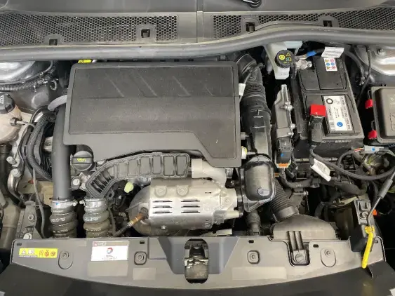 PEUGEOT 2008 II - voiture d'occasion - Photo 21