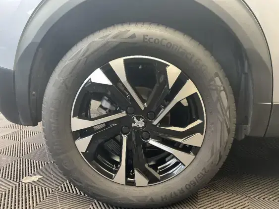 PEUGEOT 2008 II - voiture d'occasion - Photo 25