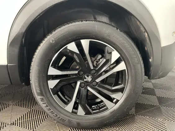 PEUGEOT 2008 II - voiture d'occasion - Photo 24