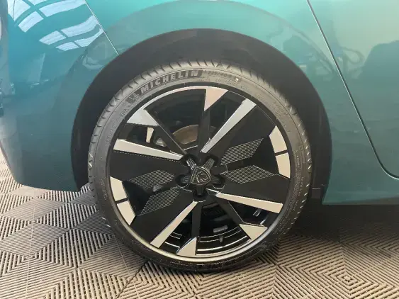 PEUGEOT 308 III - voiture d'occasion - Photo 24