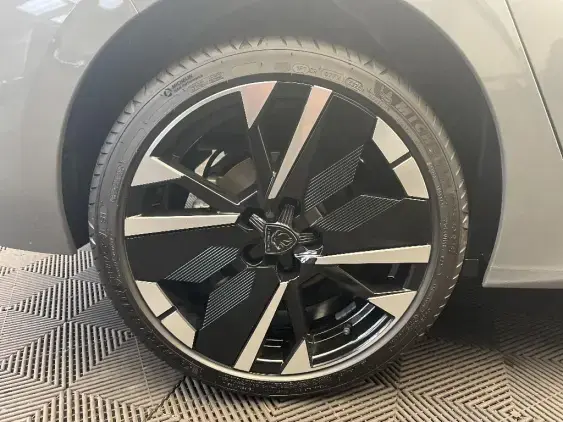 PEUGEOT 308 III - voiture d'occasion - Photo 24