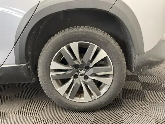 PEUGEOT 2008 - voiture d'occasion - Photo 23