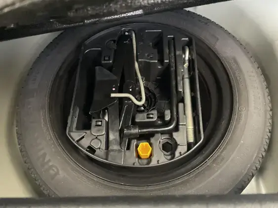 PEUGEOT 208 BUSINESS R II - voiture d'occasion - Photo 16