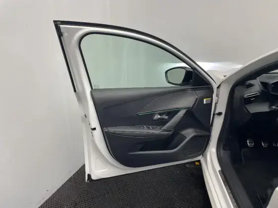 PEUGEOT 208 BUSINESS R II - voiture d'occasion - Photo 18