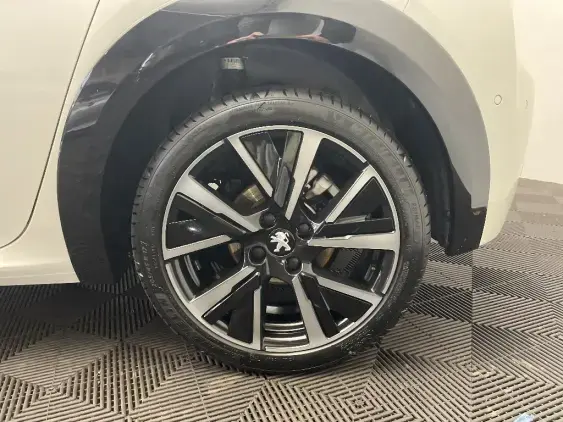 PEUGEOT 208 BUSINESS R II - voiture d'occasion - Photo 23