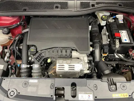 PEUGEOT 208 BUSINESS R II - voiture d'occasion - Photo 20