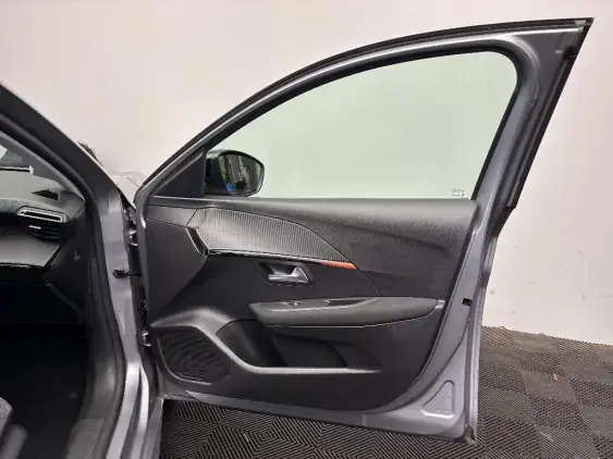 PEUGEOT 208 BUSINESS R II - voiture d'occasion - Photo 18