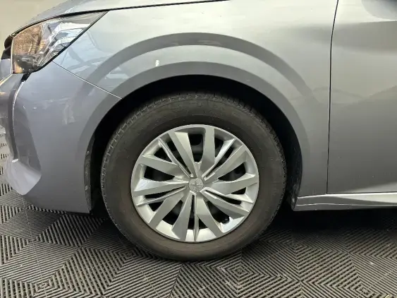 PEUGEOT 208 BUSINESS R II - voiture d'occasion - Photo 21