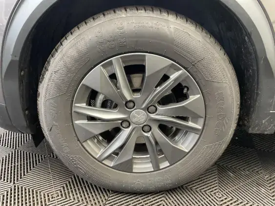 PEUGEOT 2008 II - voiture d'occasion - Photo 23