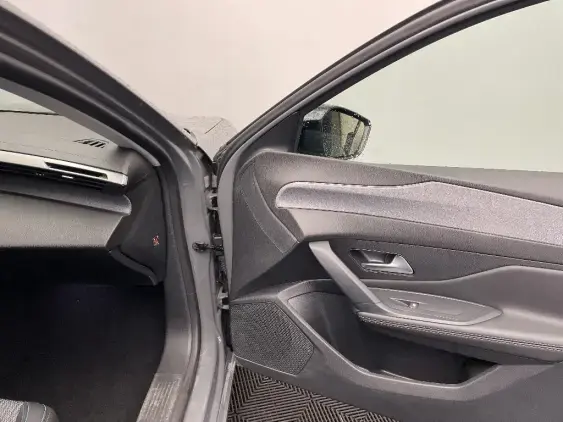 PEUGEOT 308 III - voiture d'occasion - Photo 19