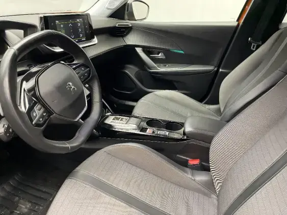 PEUGEOT 2008 II - voiture d'occasion - Photo 18