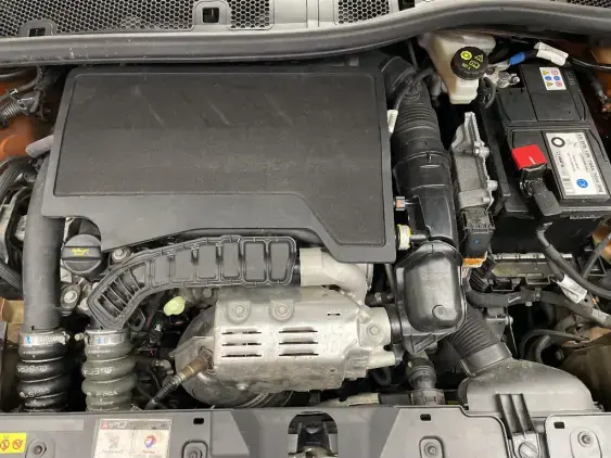 PEUGEOT 2008 II - voiture d'occasion - Photo 21