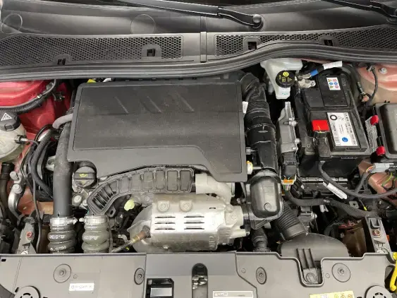 PEUGEOT 208 BUSINESS R II - voiture d'occasion - Photo 21