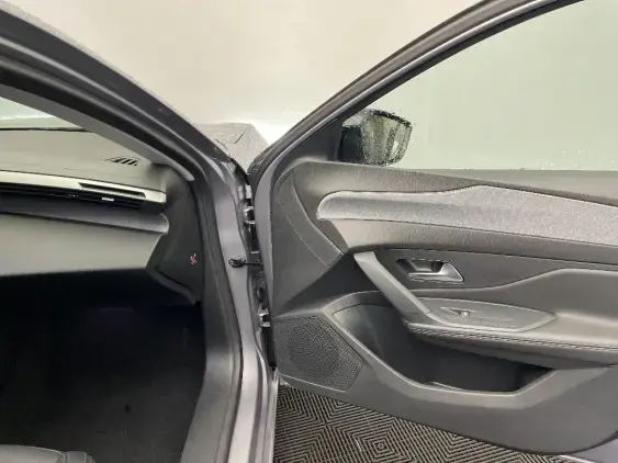 PEUGEOT 308 III - voiture d'occasion - Photo 19