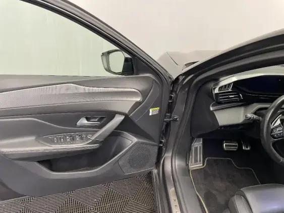 PEUGEOT 308 SW III - voiture d'occasion - Photo 19