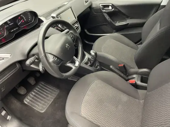 PEUGEOT 208 - voiture d'occasion - Photo 18