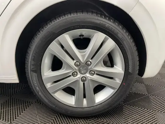 PEUGEOT 208 - voiture d'occasion - Photo 24