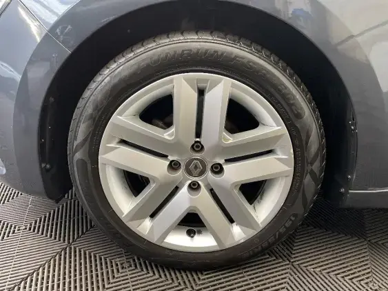 RENAULT CLIO V - voiture d'occasion - Photo 23