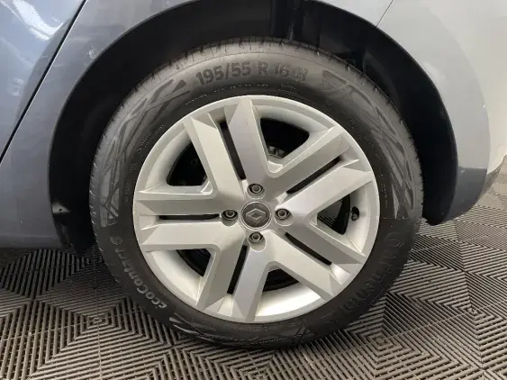 RENAULT CLIO V - voiture d'occasion - Photo 24