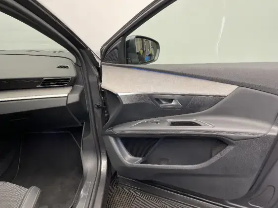 PEUGEOT 3008 II - voiture d'occasion - Photo 20