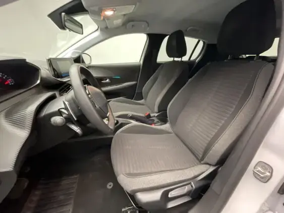 PEUGEOT 208 BUSINESS R II - voiture d'occasion - Photo 17