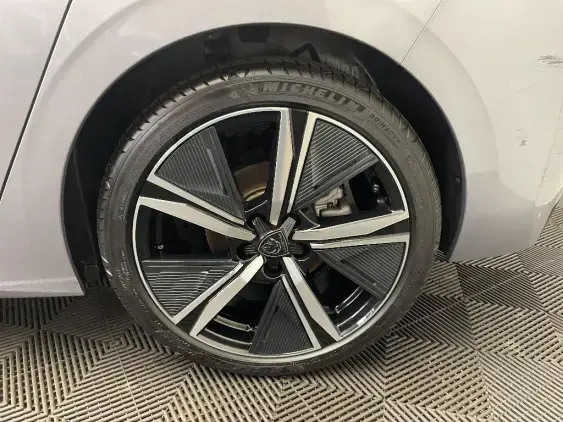 PEUGEOT 308 III - voiture d'occasion - Photo 23