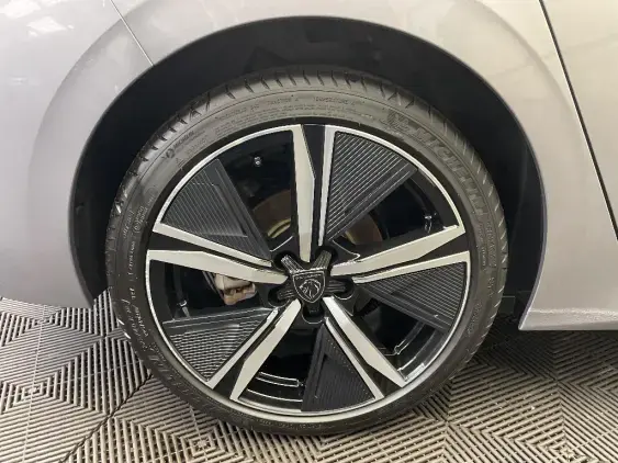 PEUGEOT 308 III - voiture d'occasion - Photo 24