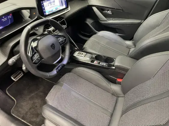 PEUGEOT 208 II - voiture d'occasion - Photo 18