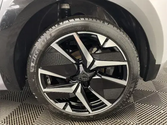 PEUGEOT 208 II - voiture d'occasion - Photo 24