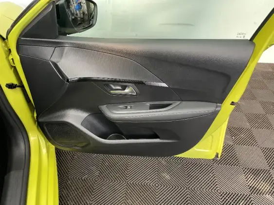 PEUGEOT 208 II - voiture d'occasion - Photo 19