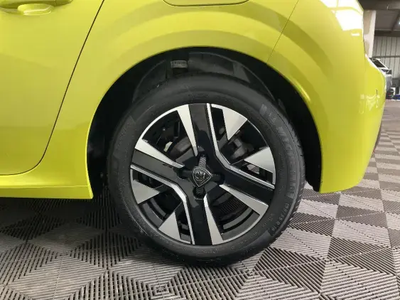 PEUGEOT 208 II - voiture d'occasion - Photo 23