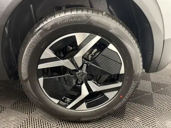 PEUGEOT 2008 II - voiture d'occasion - Photo 23