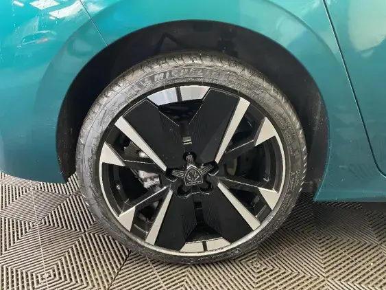 PEUGEOT 308 III - voiture d'occasion - Photo 24