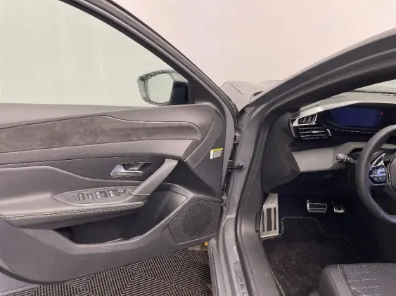 PEUGEOT 308 III - voiture d'occasion - Photo 18