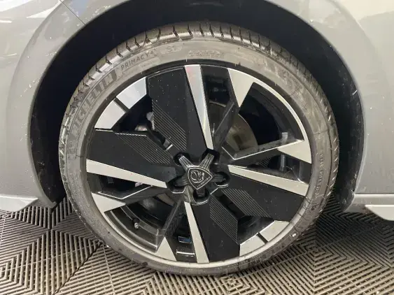 PEUGEOT 308 III - voiture d'occasion - Photo 22