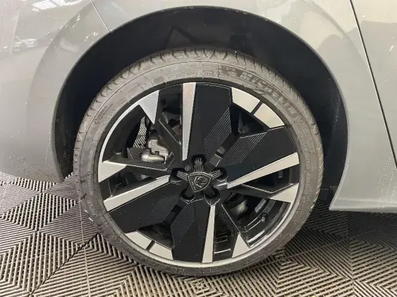 PEUGEOT 308 III - voiture d'occasion - Photo 24